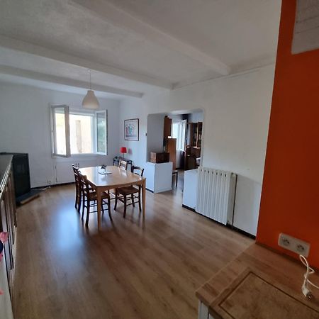Gite Rue Tranquille Padern Екстер'єр фото