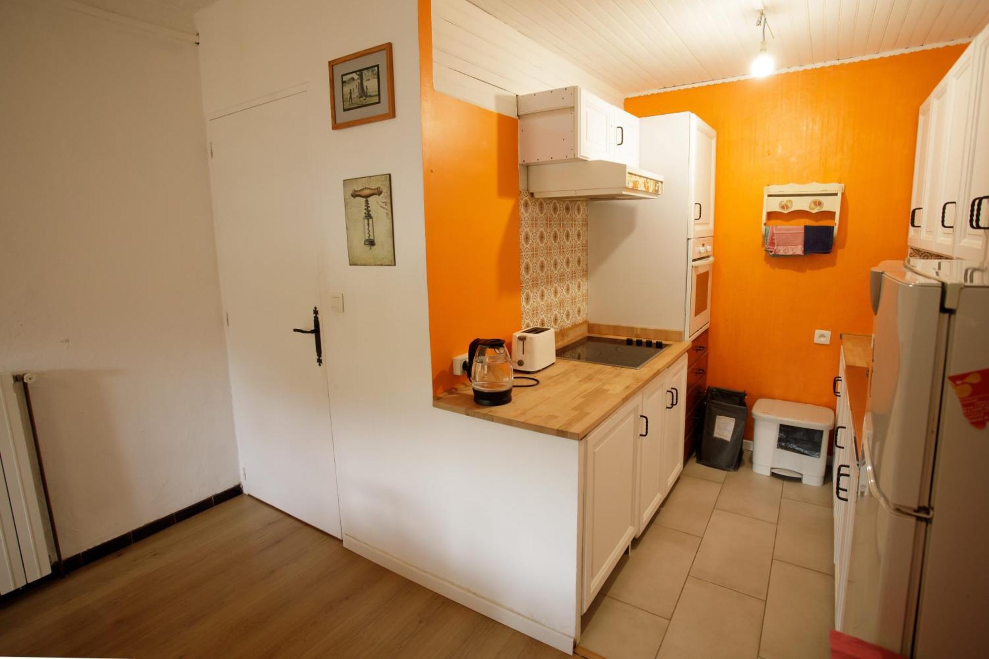 Gite Rue Tranquille Padern Екстер'єр фото