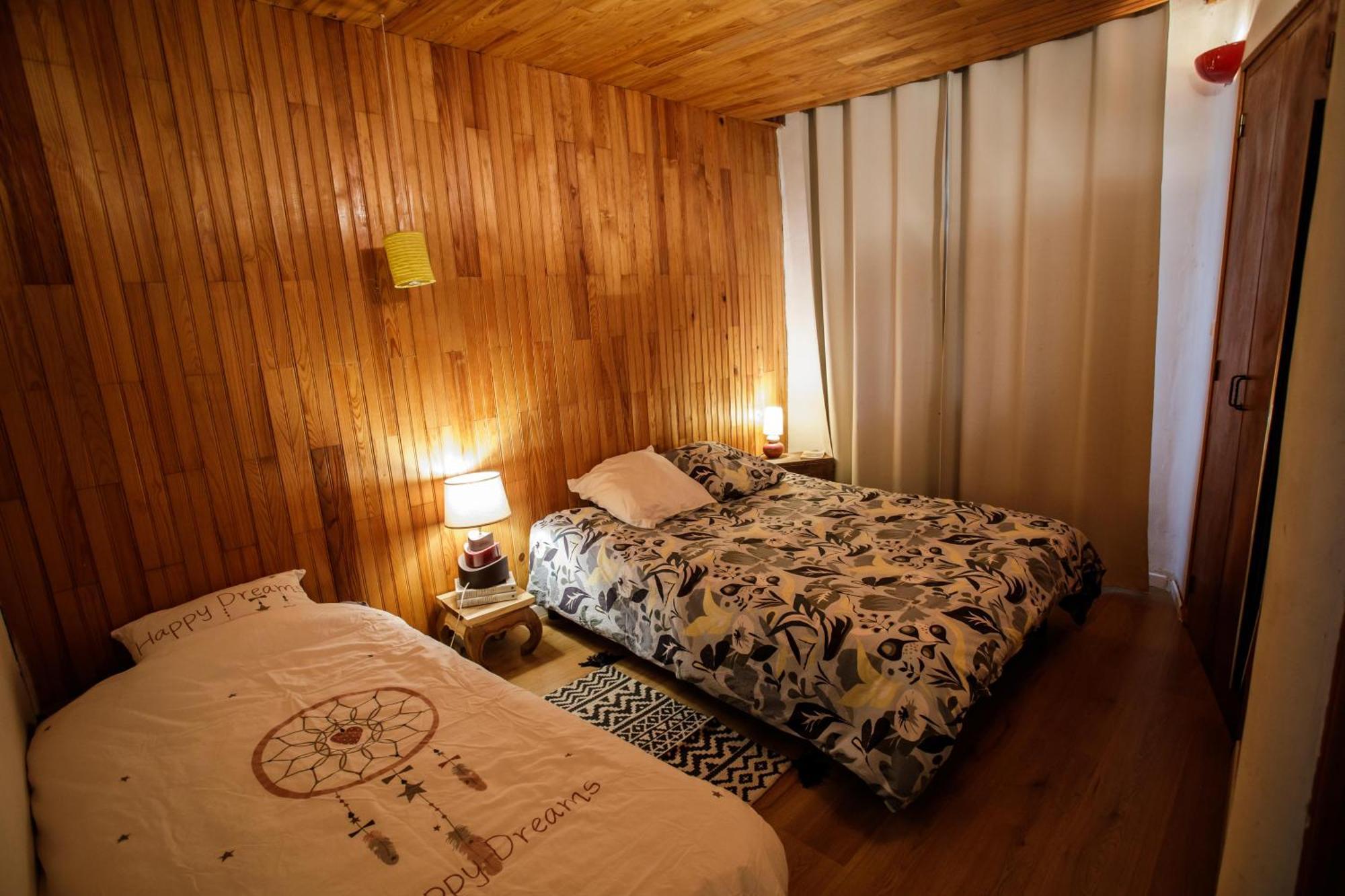 Gite Rue Tranquille Padern Екстер'єр фото